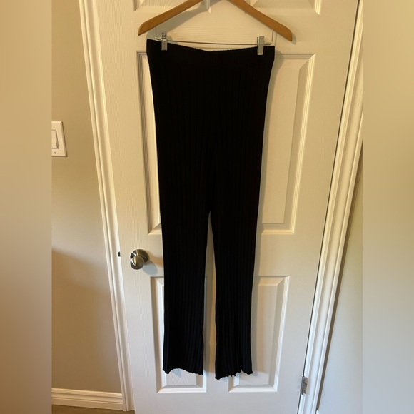 2 piece set - Picture 3 of 5